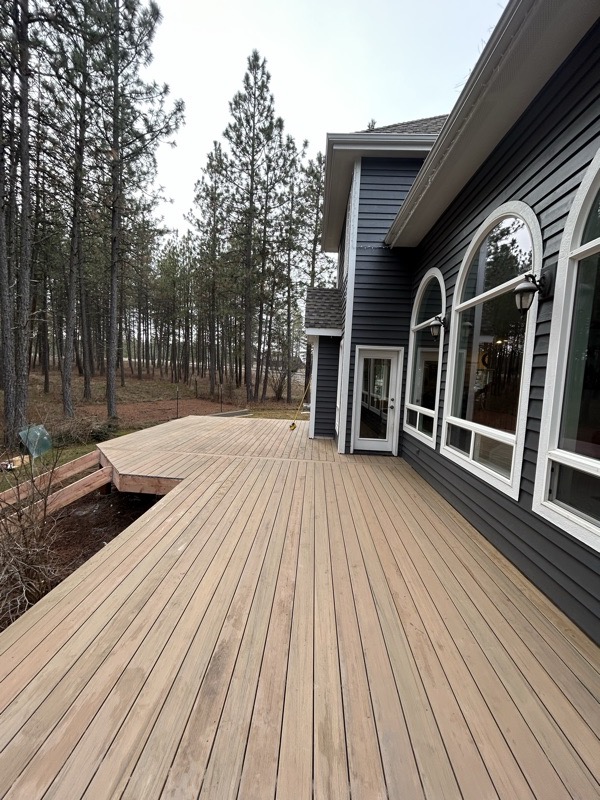 Custom deck build by BL Contracting